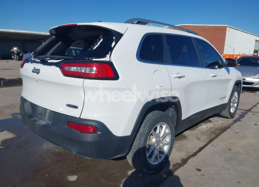 Photo 4 of 2016 Jeep Cherokee LATITUDE (VIN 1C4PJLCB0GW230574)