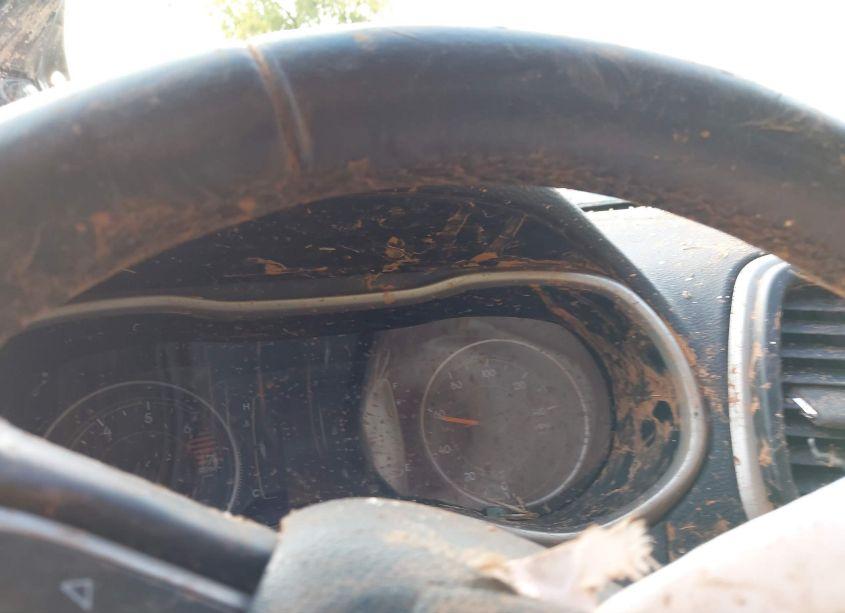 Photo 7 of 2016 Jeep Cherokee LATITUDE (VIN 1C4PJLCB0GW324079)