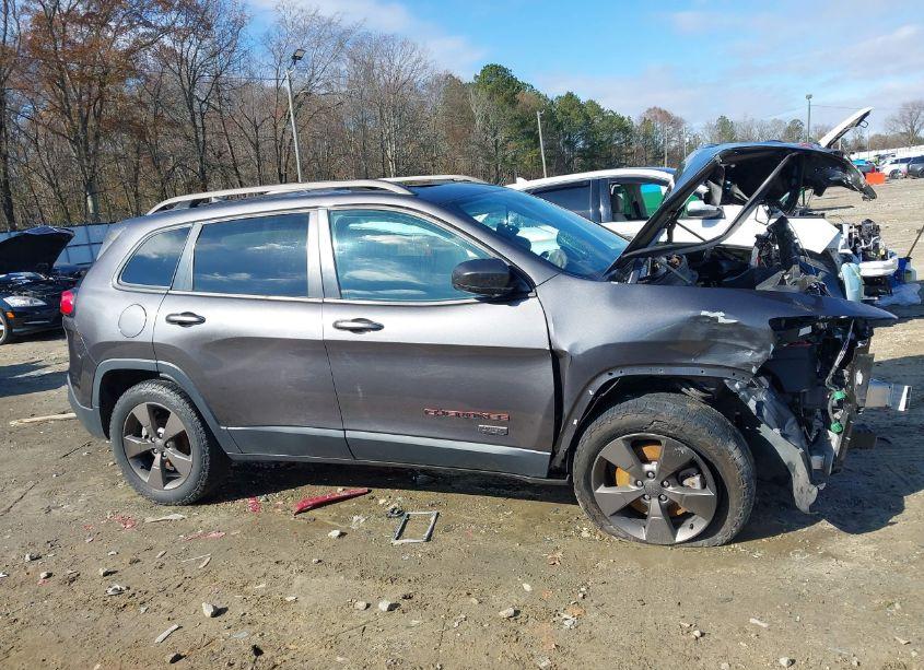 Photo 13 of 2016 Jeep Cherokee 75TH ANNIVERSARY (VIN 1C4PJLCB0GW369524)