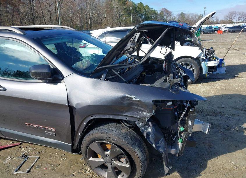 Photo 19 of 2016 Jeep Cherokee 75TH ANNIVERSARY (VIN 1C4PJLCB0GW369524)