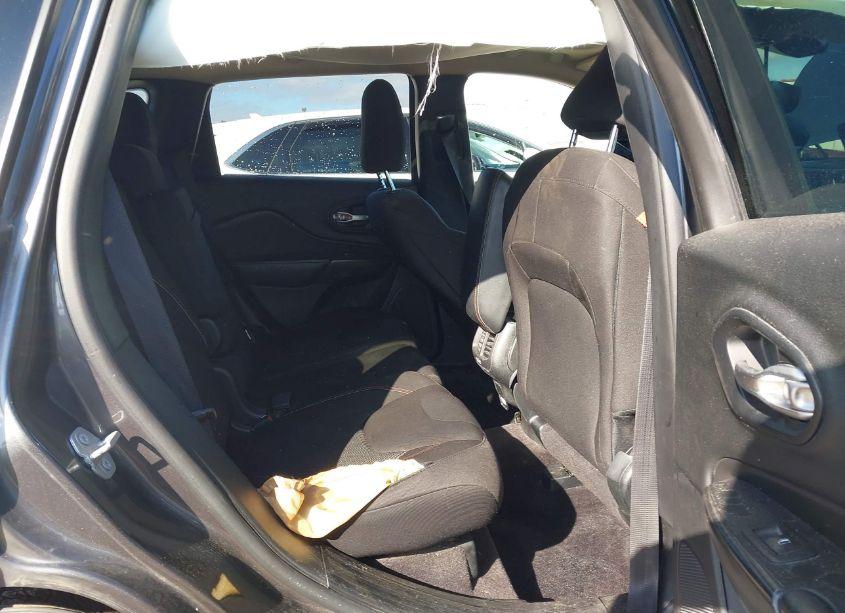 Photo 8 of 2016 Jeep Cherokee 75TH ANNIVERSARY (VIN 1C4PJLCB0GW369524)