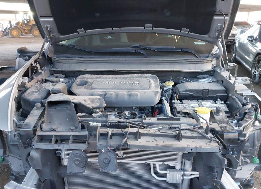 Photo 10 of 2017 Jeep Cherokee LATITUDE FWD (VIN 1C4PJLCB0HD221399)