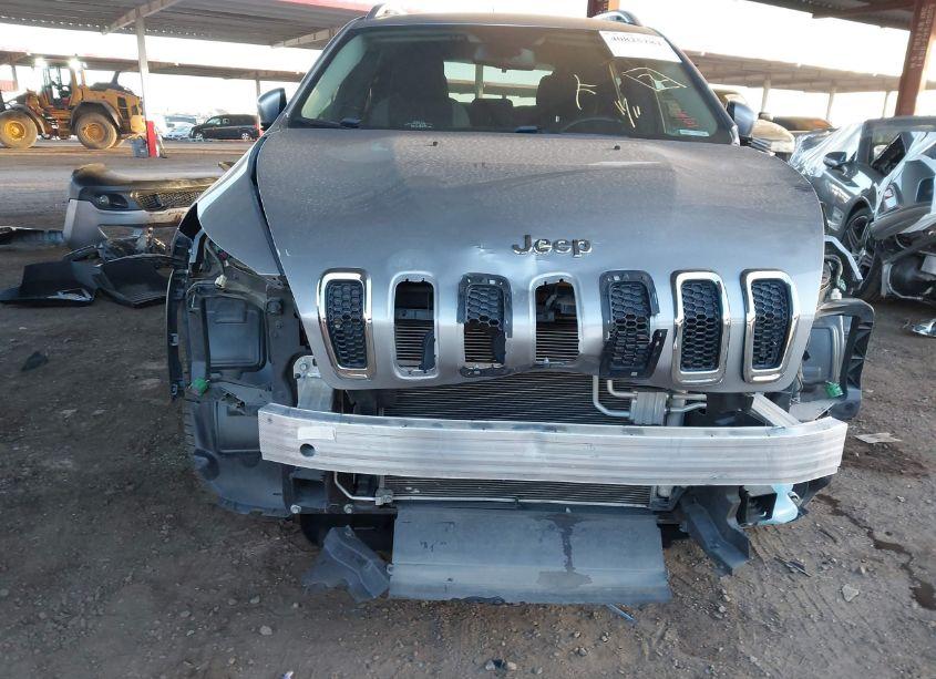 Photo 6 of 2017 Jeep Cherokee LATITUDE FWD (VIN 1C4PJLCB0HD221399)