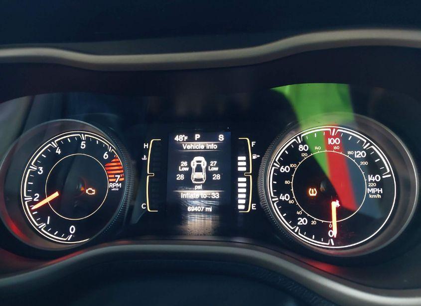 Photo 7 of 2017 Jeep Cherokee LATITUDE FWD (VIN 1C4PJLCB0HD221399)