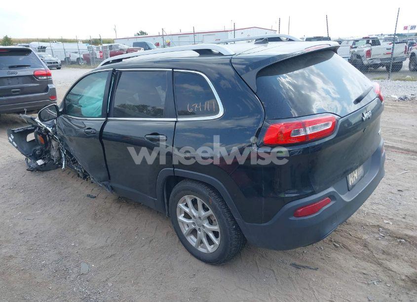 Photo 3 of 2017 Jeep Cherokee LATITUDE FWD (VIN 1C4PJLCB0HD223282)