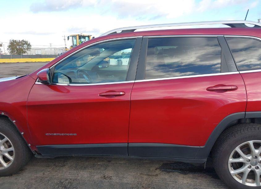 Photo 15 of 2017 Jeep Cherokee LATITUDE FWD (VIN 1C4PJLCB0HW508620)