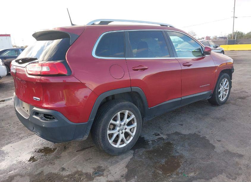 Photo 4 of 2017 Jeep Cherokee LATITUDE FWD (VIN 1C4PJLCB0HW508620)