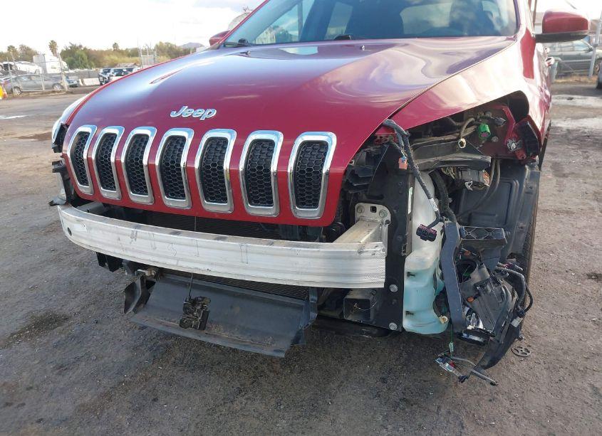 Photo 6 of 2017 Jeep Cherokee LATITUDE FWD (VIN 1C4PJLCB0HW508620)