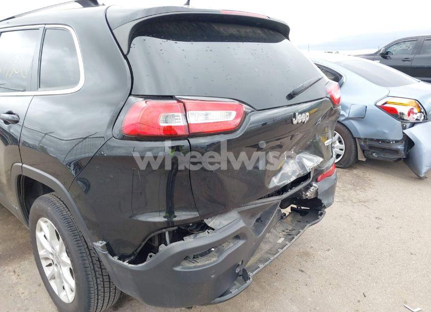 Photo 18 of 2017 Jeep Cherokee LATITUDE FWD (VIN 1C4PJLCB0HW514580)