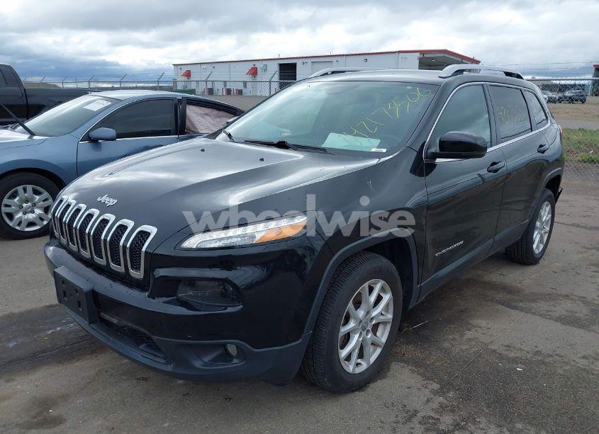Photo 2 of 2017 Jeep Cherokee LATITUDE FWD (VIN 1C4PJLCB0HW514580)