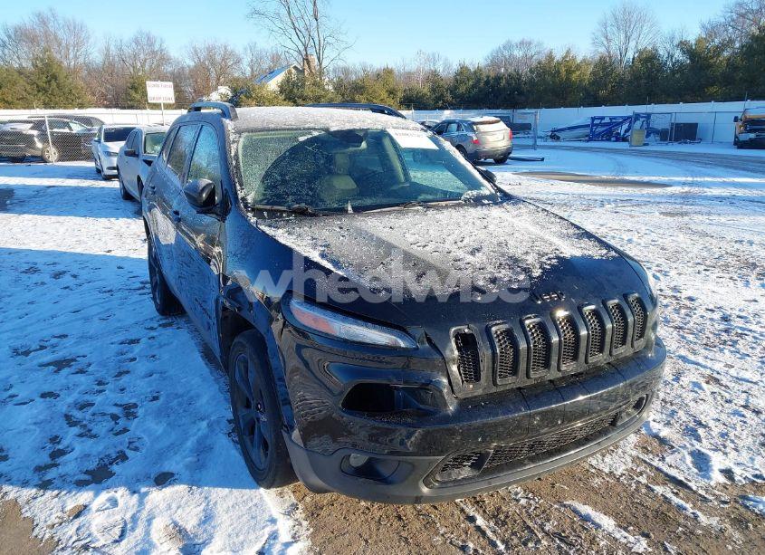 2018 Jeep Cherokee LATITUDE FWD (VIN 1C4PJLCB0JD556863) main photo