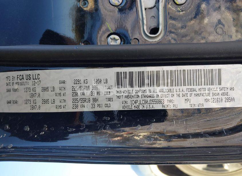 Photo 9 of 2018 Jeep Cherokee LATITUDE FWD (VIN 1C4PJLCB0JD556863)