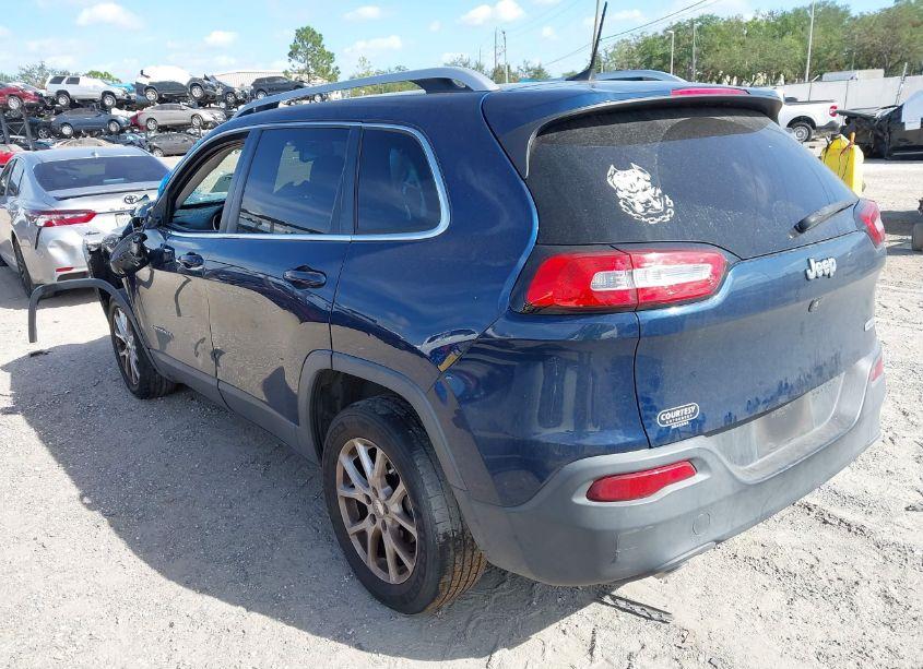 Photo 3 of 2018 Jeep Cherokee LATITUDE FWD (VIN 1C4PJLCB0JD577308)