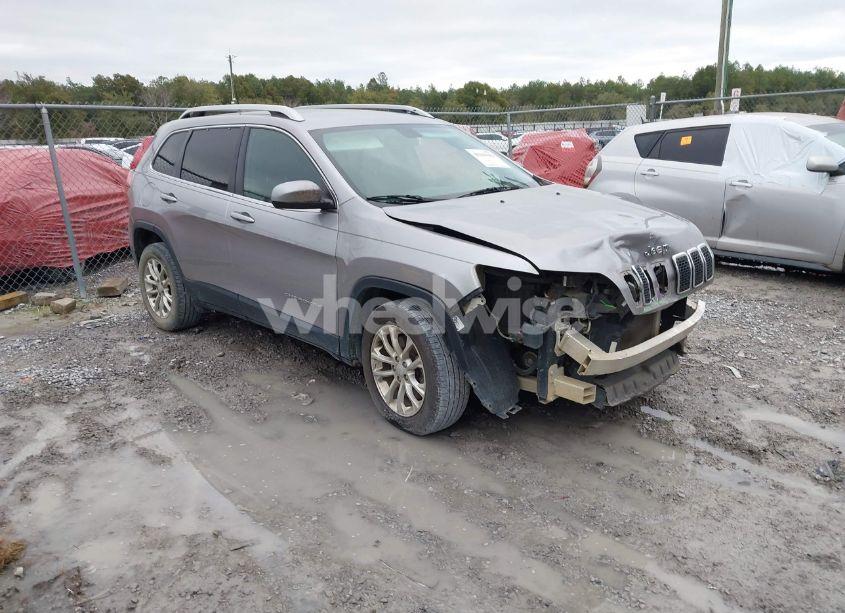 2019 Jeep Cherokee LATITUDE FWD (VIN 1C4PJLCB0KD171529) main photo