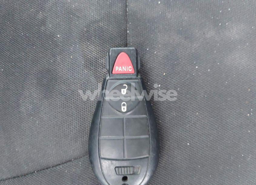 Photo 11 of 2019 Jeep Cherokee LATITUDE FWD (VIN 1C4PJLCB0KD171529)