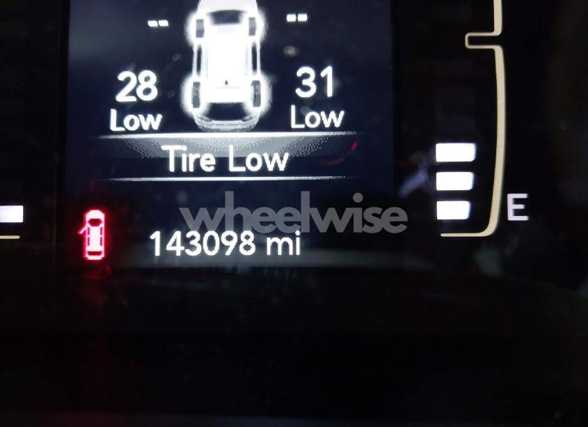 Photo 15 of 2019 Jeep Cherokee LATITUDE FWD (VIN 1C4PJLCB0KD171529)