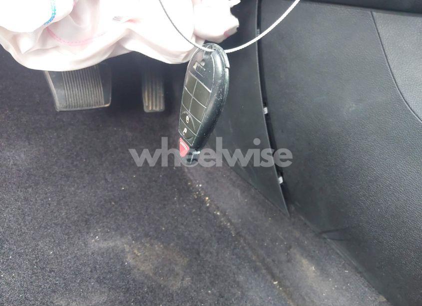 Photo 11 of 2019 Jeep Cherokee LATITUDE FWD (VIN 1C4PJLCB0KD241417)