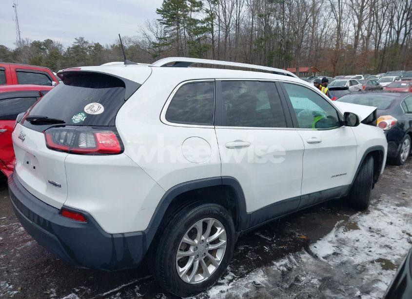 Photo 13 of 2019 Jeep Cherokee LATITUDE FWD (VIN 1C4PJLCB0KD241417)