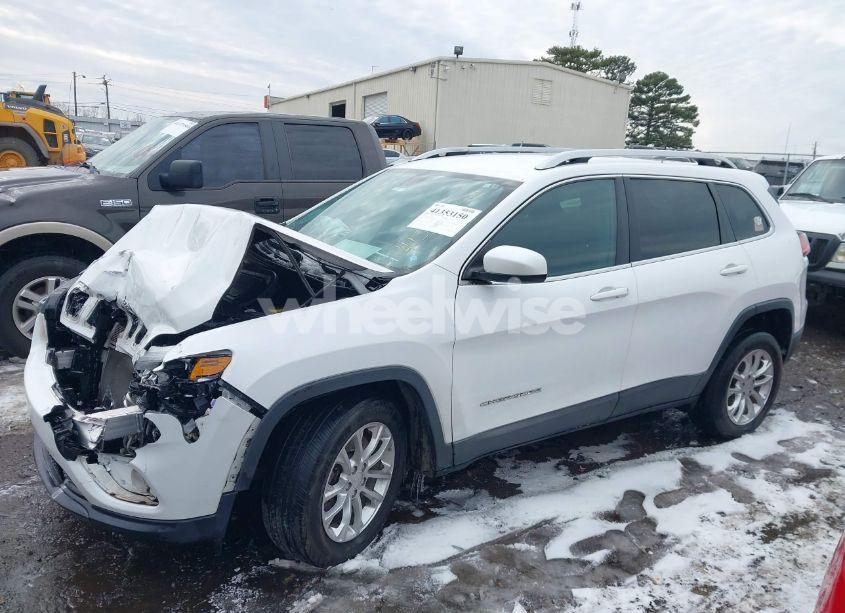 Photo 14 of 2019 Jeep Cherokee LATITUDE FWD (VIN 1C4PJLCB0KD241417)