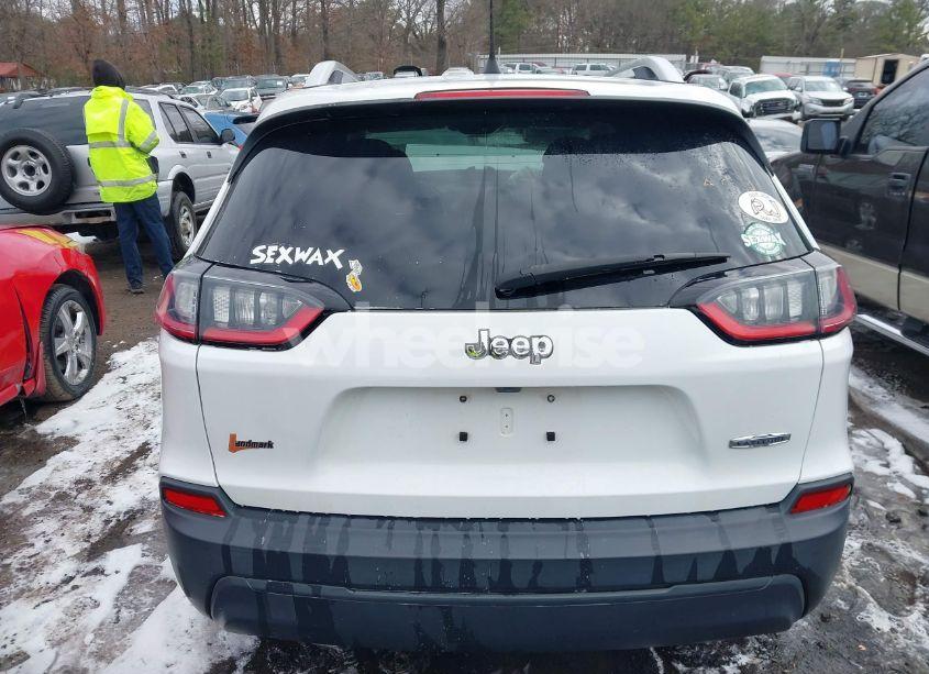 Photo 16 of 2019 Jeep Cherokee LATITUDE FWD (VIN 1C4PJLCB0KD241417)