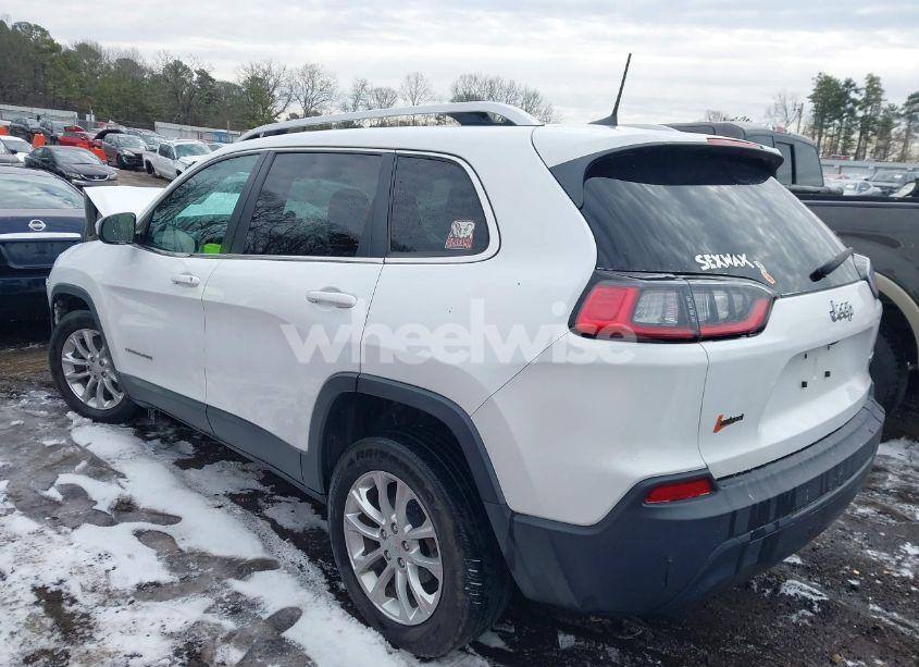 Photo 3 of 2019 Jeep Cherokee LATITUDE FWD (VIN 1C4PJLCB0KD241417)