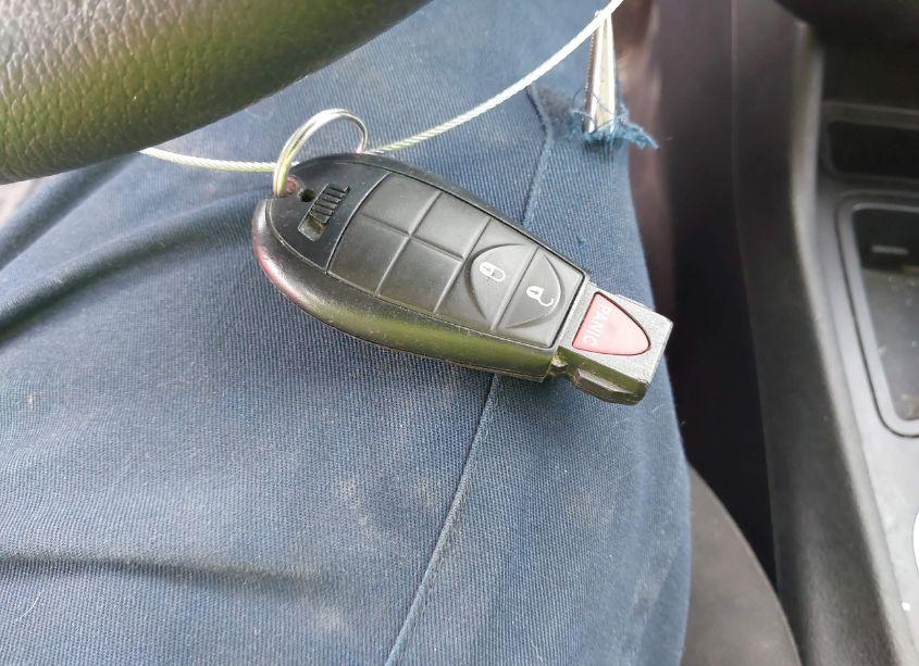 Photo 11 of 2019 Jeep Cherokee LATITUDE FWD (VIN 1C4PJLCB0KD248898)