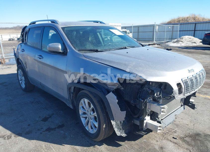 2020 Jeep Cherokee LATITUDE FWD (VIN 1C4PJLCB0LD536471) main photo