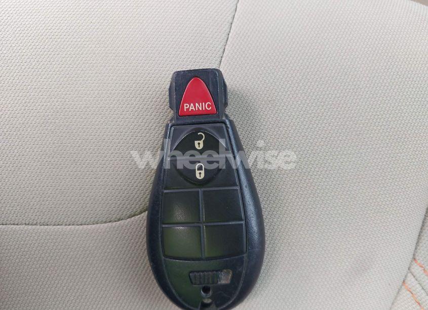 Photo 11 of 2020 Jeep Cherokee LATITUDE FWD (VIN 1C4PJLCB0LD601383)