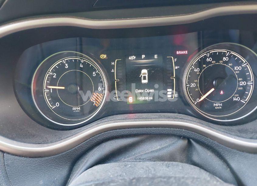 Photo 7 of 2014 Jeep Cherokee LATITUDE (VIN 1C4PJLCB1EW170513)