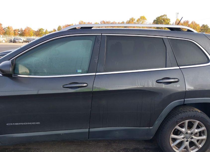 Photo 14 of 2014 Jeep Cherokee LATITUDE (VIN 1C4PJLCB1EW171645)