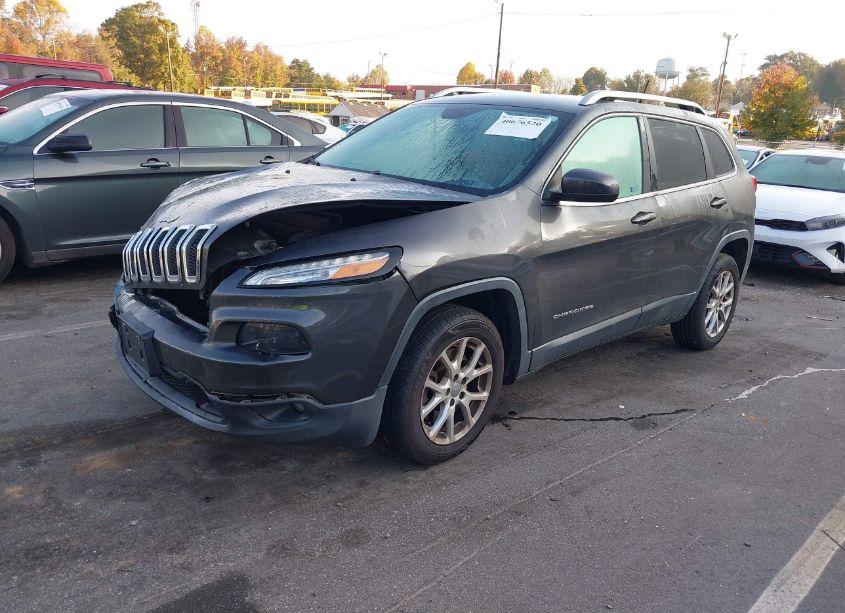 Photo 2 of 2014 Jeep Cherokee LATITUDE (VIN 1C4PJLCB1EW171645)