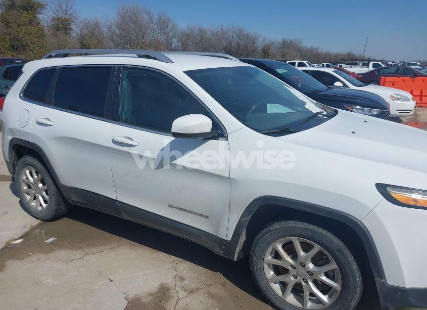 Photo 13 of 2014 Jeep Cherokee LATITUDE (VIN 1C4PJLCB1EW313413)