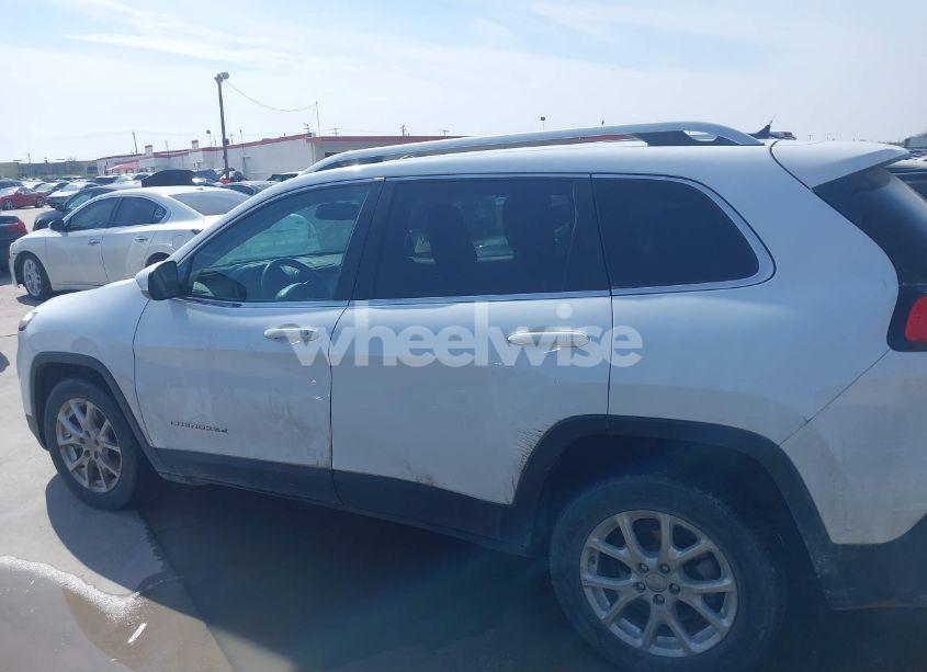 Photo 14 of 2014 Jeep Cherokee LATITUDE (VIN 1C4PJLCB1EW313413)