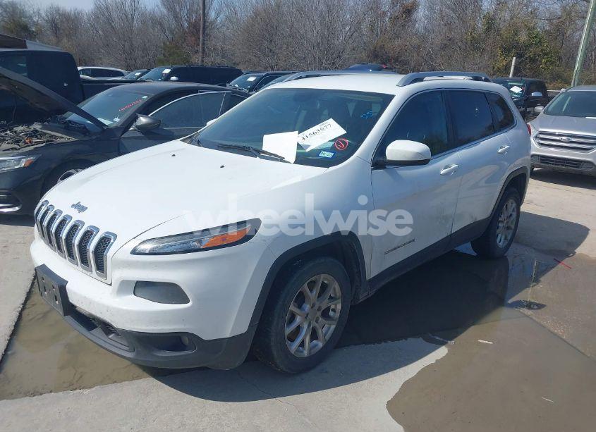 Photo 2 of 2014 Jeep Cherokee LATITUDE (VIN 1C4PJLCB1EW313413)