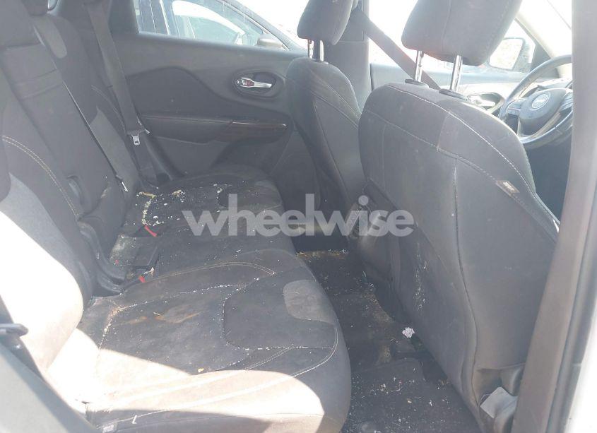 Photo 8 of 2014 Jeep Cherokee LATITUDE (VIN 1C4PJLCB1EW313413)