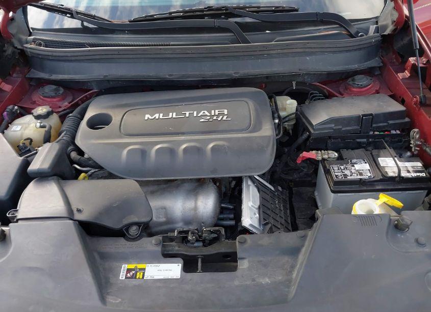 Photo 10 of 2015 Jeep Cherokee LATITUDE (VIN 1C4PJLCB1FW516299)