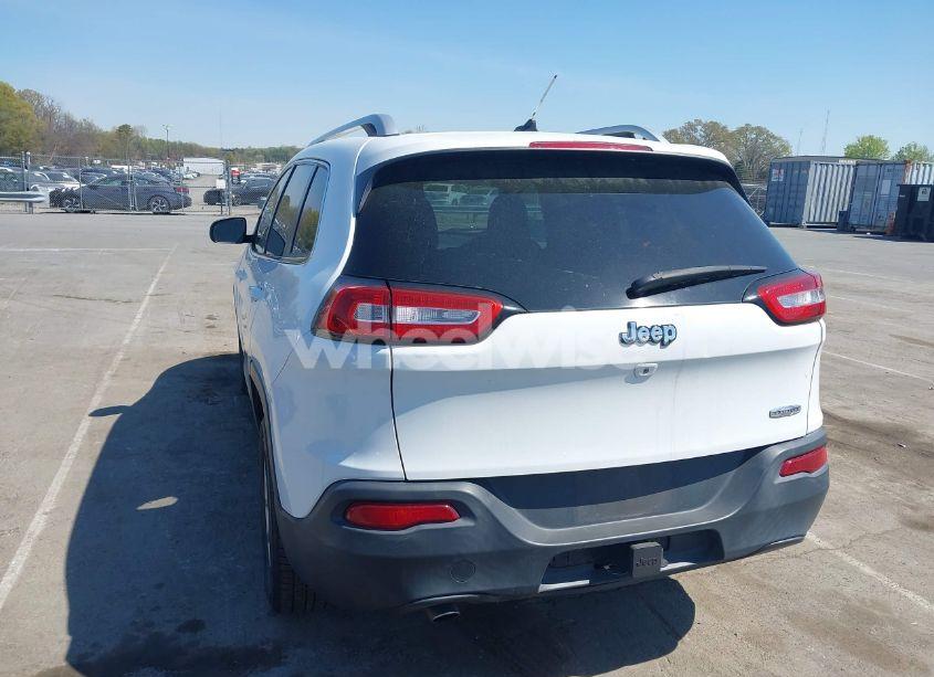 Photo 16 of 2015 Jeep Cherokee LATITUDE (VIN 1C4PJLCB1FW531160)