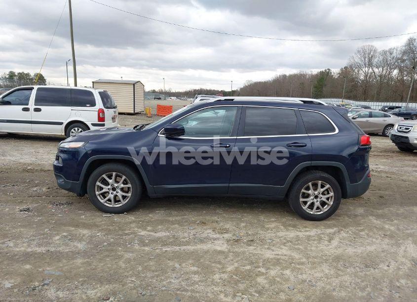 Photo 14 of 2015 Jeep Cherokee LATITUDE (VIN 1C4PJLCB1FW536794)