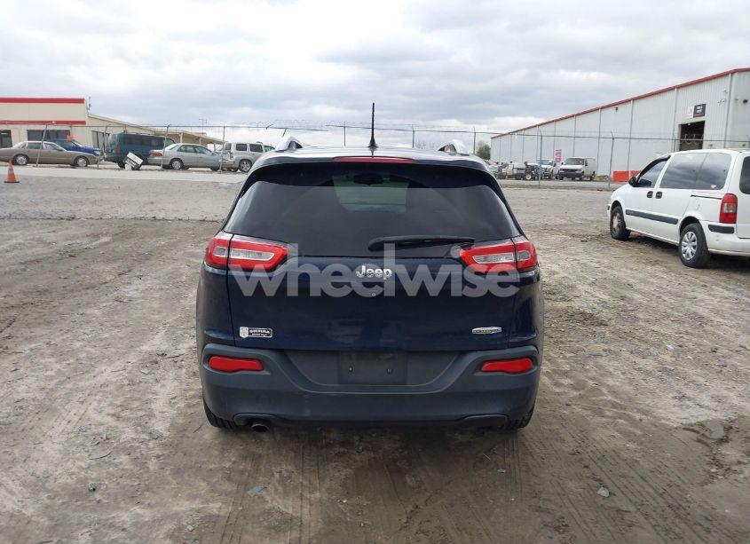 Photo 16 of 2015 Jeep Cherokee LATITUDE (VIN 1C4PJLCB1FW536794)