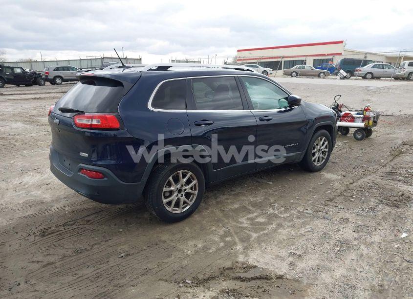 Photo 4 of 2015 Jeep Cherokee LATITUDE (VIN 1C4PJLCB1FW536794)