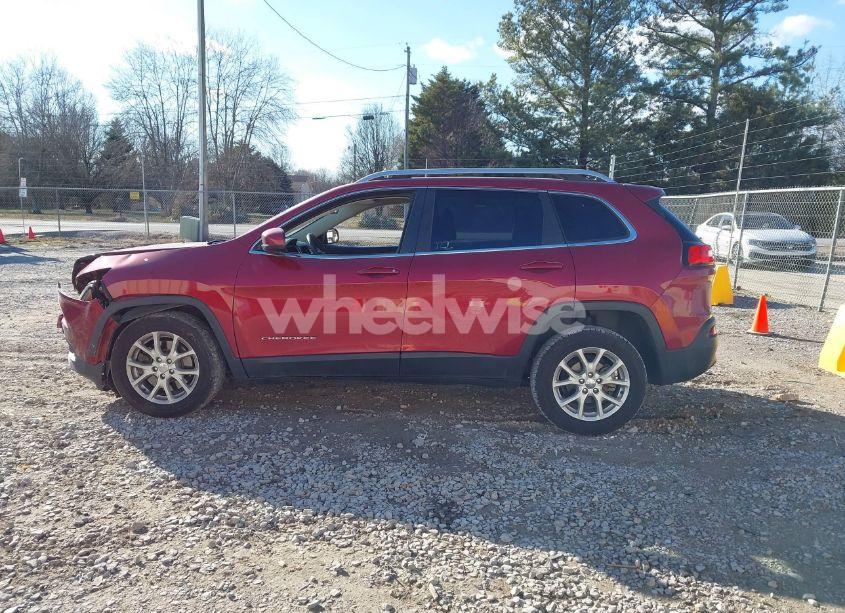 Photo 14 of 2015 Jeep Cherokee LATITUDE (VIN 1C4PJLCB1FW627449)