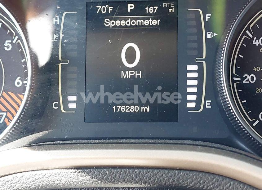 Photo 16 of 2015 Jeep Cherokee LATITUDE (VIN 1C4PJLCB1FW636958)