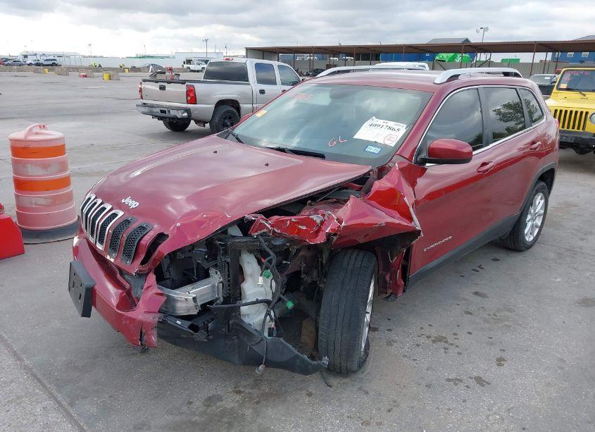 Photo 2 of 2015 Jeep Cherokee LATITUDE (VIN 1C4PJLCB1FW700299)