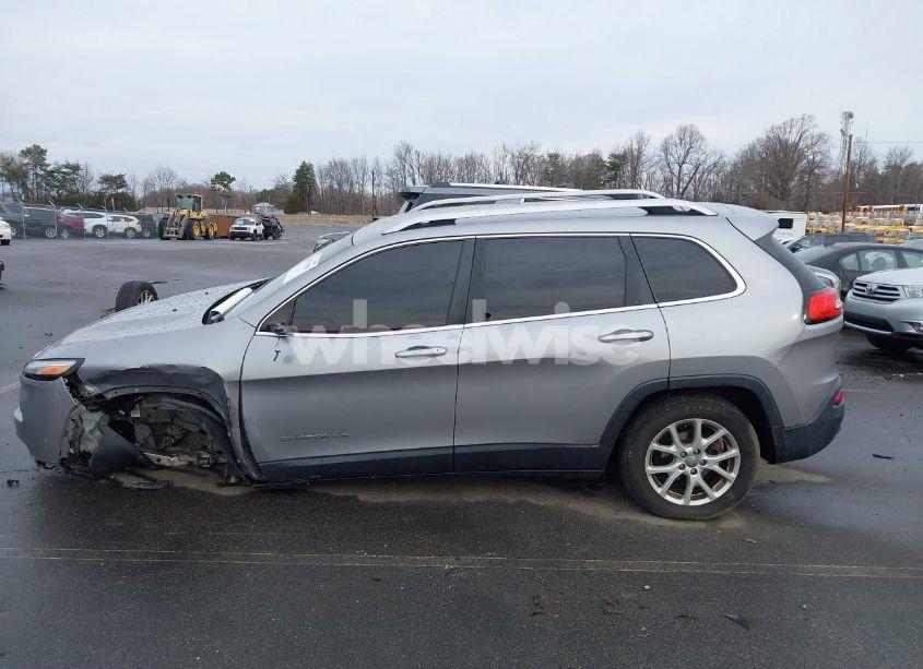Photo 14 of 2015 Jeep Cherokee LATITUDE (VIN 1C4PJLCB1FW706636)