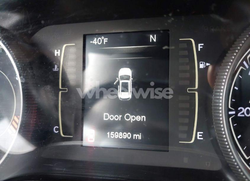 Photo 15 of 2015 Jeep Cherokee LATITUDE (VIN 1C4PJLCB1FW706636)