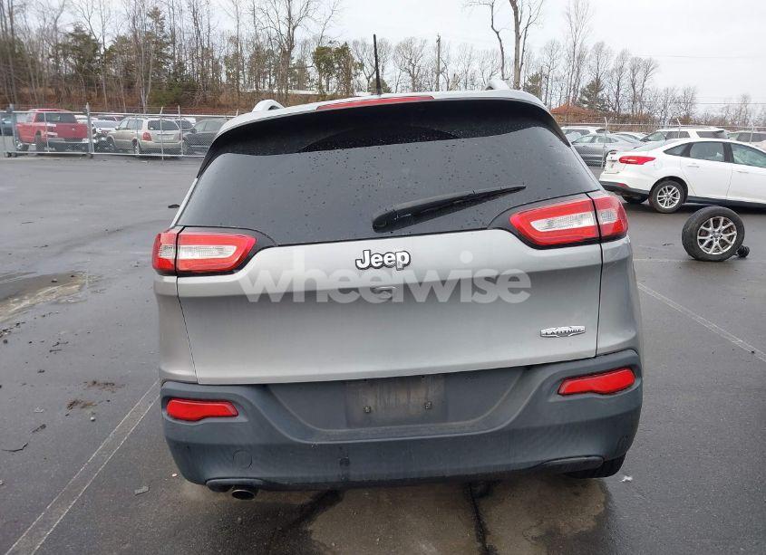 Photo 16 of 2015 Jeep Cherokee LATITUDE (VIN 1C4PJLCB1FW706636)