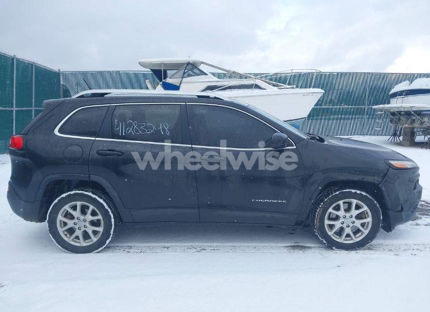 Photo 13 of 2015 Jeep Cherokee LATITUDE (VIN 1C4PJLCB1FW770594)