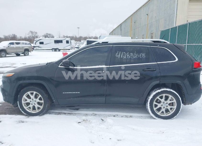 Photo 14 of 2015 Jeep Cherokee LATITUDE (VIN 1C4PJLCB1FW770594)