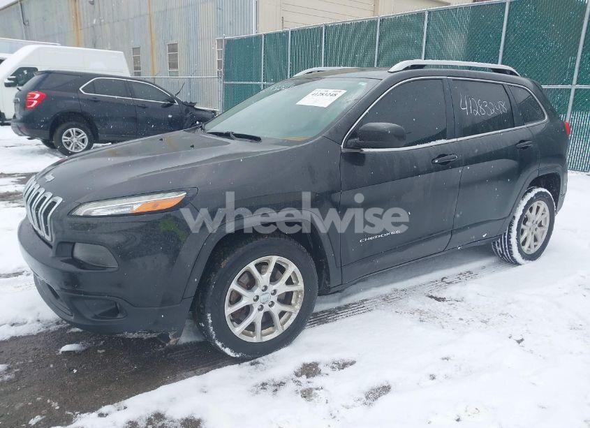 Photo 2 of 2015 Jeep Cherokee LATITUDE (VIN 1C4PJLCB1FW770594)