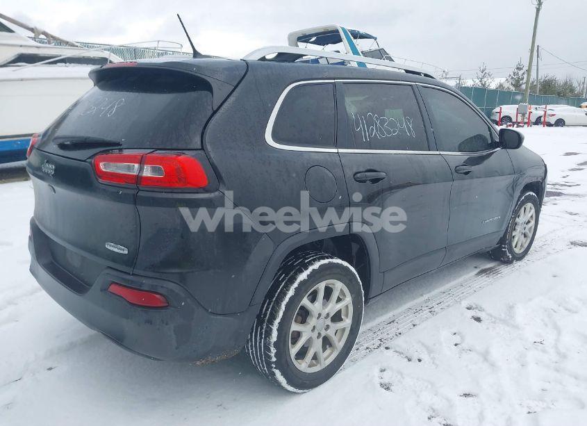 Photo 4 of 2015 Jeep Cherokee LATITUDE (VIN 1C4PJLCB1FW770594)